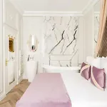 Game Hotel